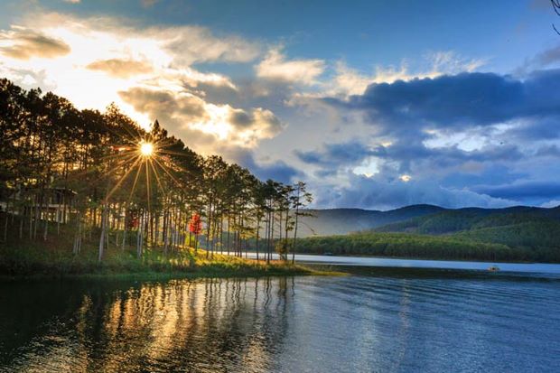 Top 10 địa điểm du lịch Đà Lạt hot nhất hiện nay - Hồ Tuyền Lâm