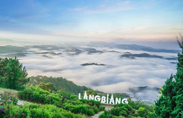 Top 10 địa điểm săn mây Đà Lạt - LangBiang Đà Lạt