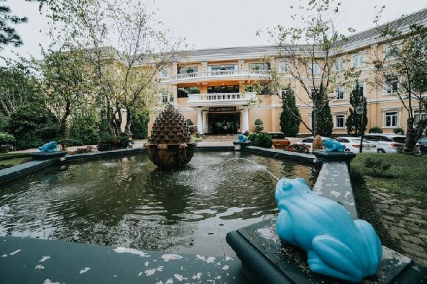 Khách sạn Đà Lạt có hồ bơi tại Dalat Edensee Lake Resort & Spa