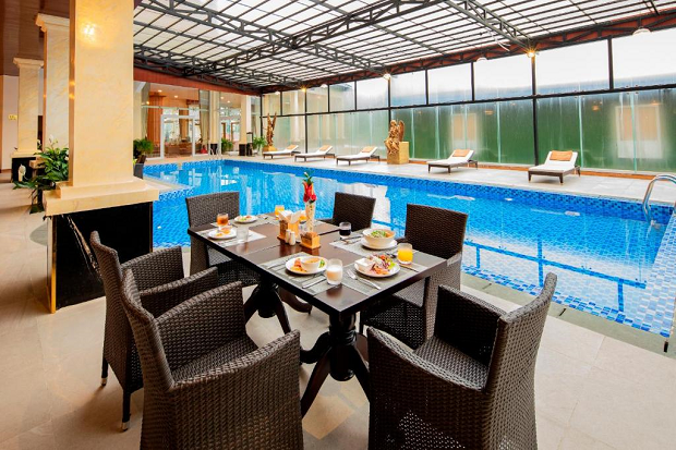 Khách sạn Đà Lạt có hồ bơi Ladalat Đà Lạt