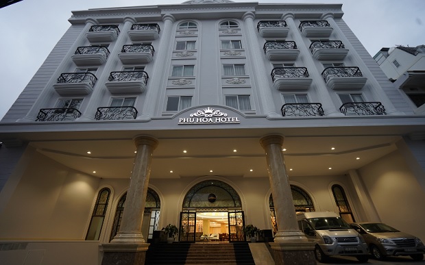 Khách sạn Phú Hòa Đà Lạt mặt 