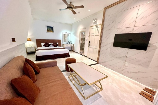 Premium Double Room tại khách sạn Tulip City View Đà Lạt